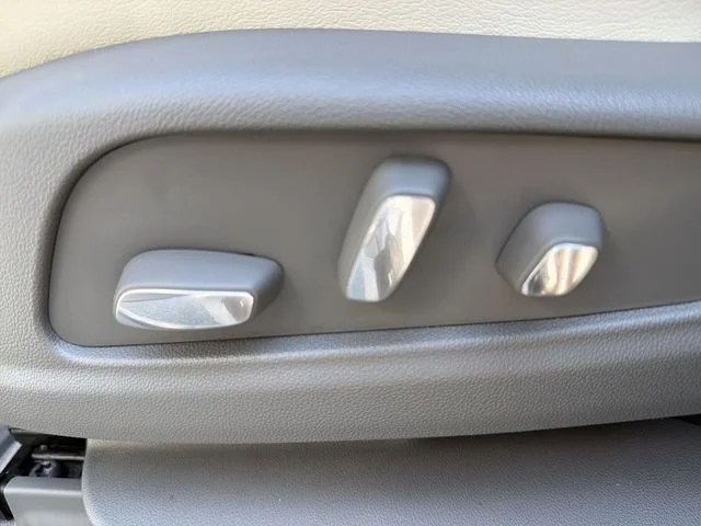 Used 2024 White Cadillac Premium Luxury image 12