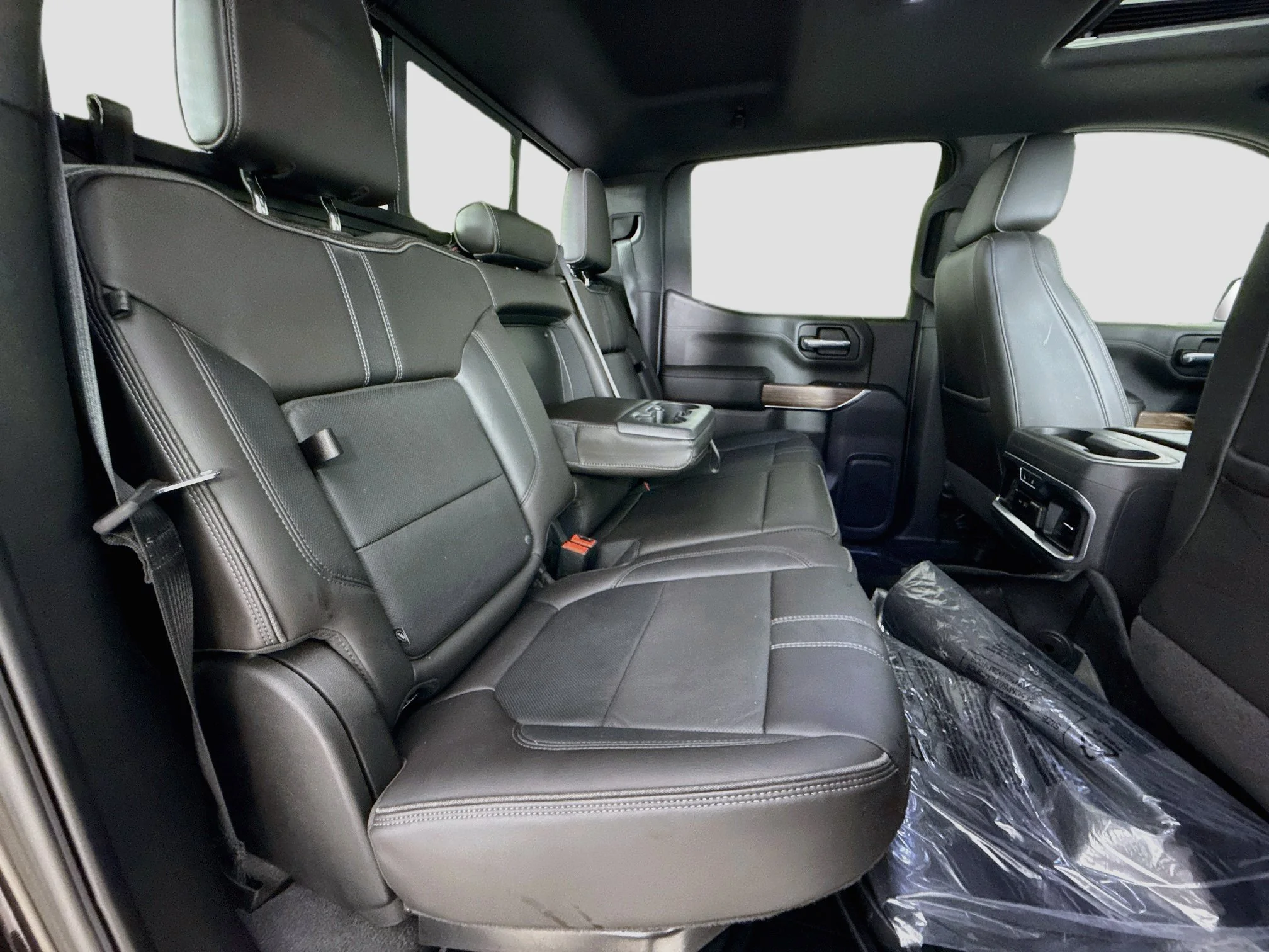 Used 2019 HAVANA BROWN METALLIC Chevrolet High Country image 30