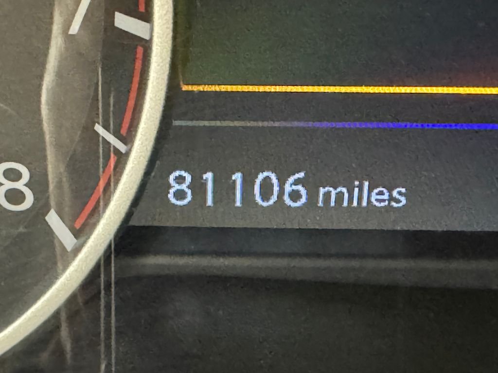 Used 2018 Black Nissan SL image 20