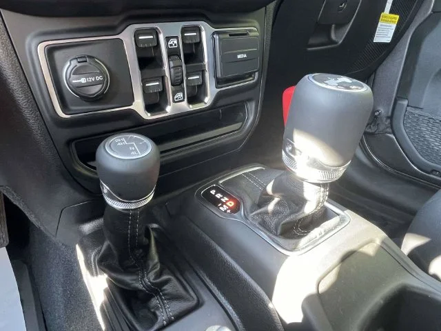 New 2027 Gray Jeep Sahara image 33