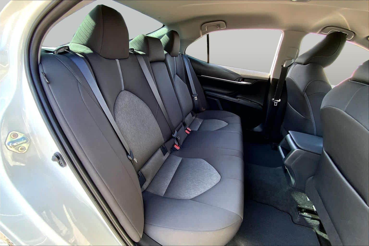 Used 2023 Ice Cap Toyota LE image 19