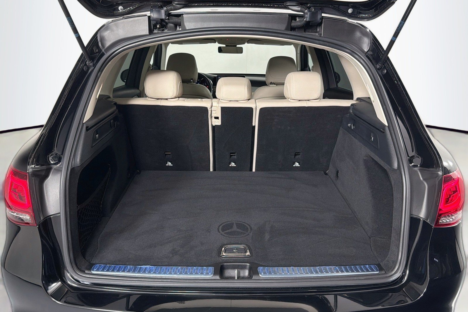Used 2021 Black Mercedes-Benz 300 image 23
