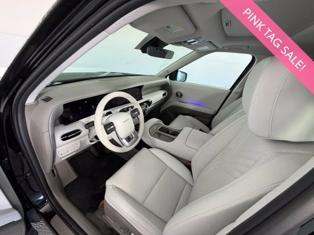 Used 2026 Black Hyundai SEL Premium image 49