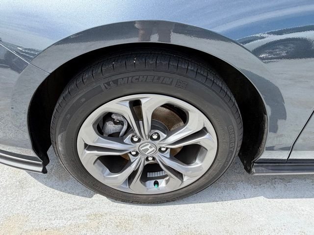 Used 2024 Gray Honda EX image 9