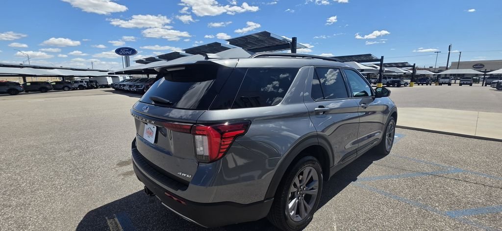 New 2026 Carbonized Gray Metallic Ford Active image 7