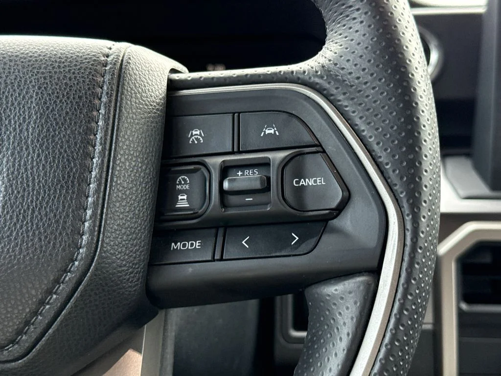 Used 2025 Black Toyota SR5 image 27