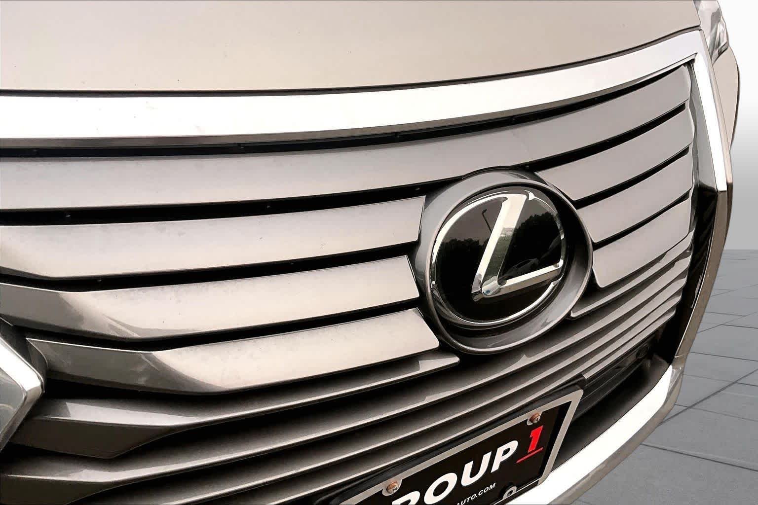 Used 2017 Atomic Silver Lexus  image 29