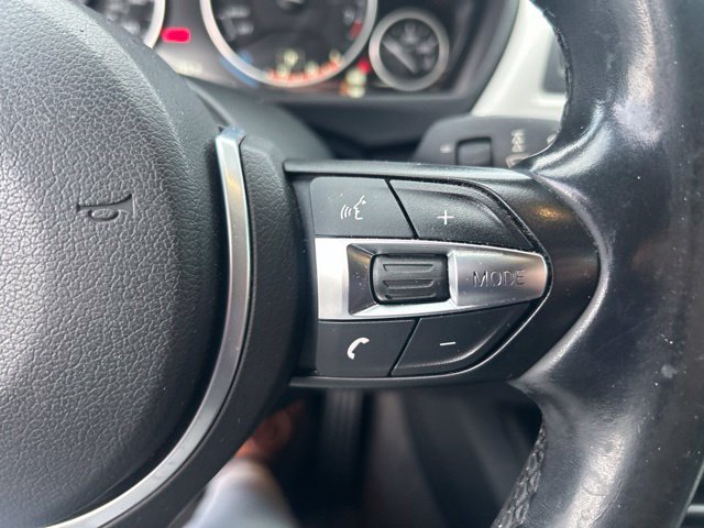 Used 2017 Black BMW 320i xDrive image 12