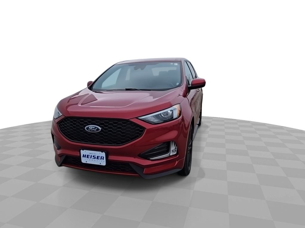 Used 2023 Red Ford ST Line image 3