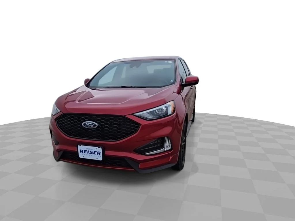 Used 2023 Red Ford ST Line image 3