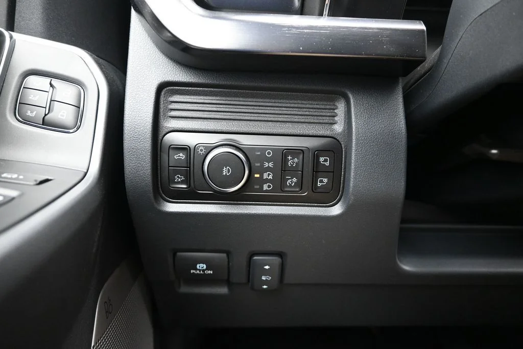 New 2026 Agate Black Metallic Ford F-350® Lariat® image 16