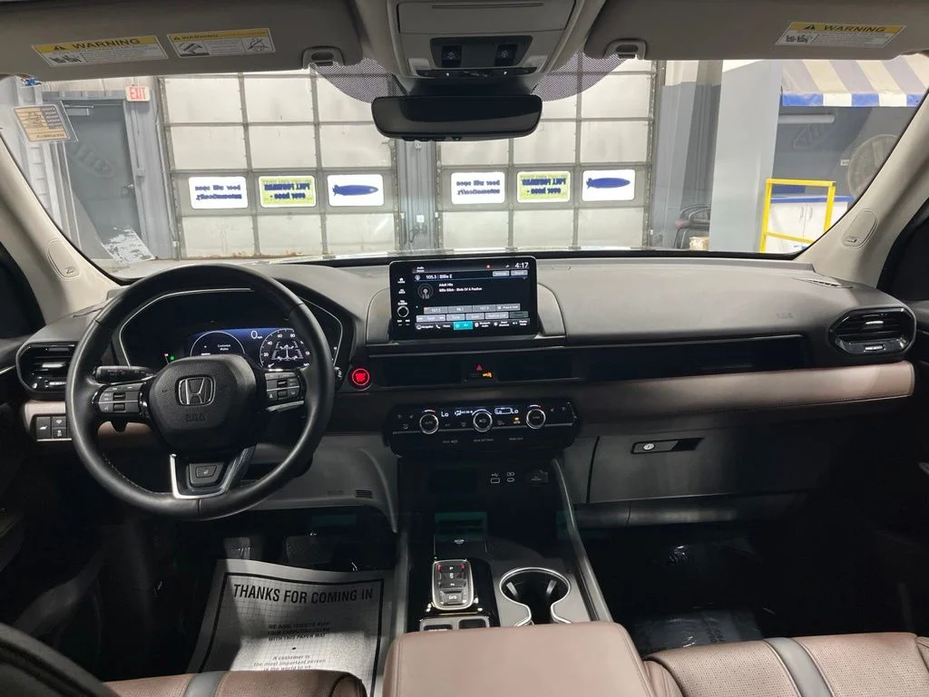 2023 Honda Pilot Elite - Photo 30