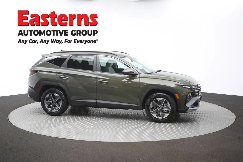 Used 2026 Green Hyundai SEL image 46