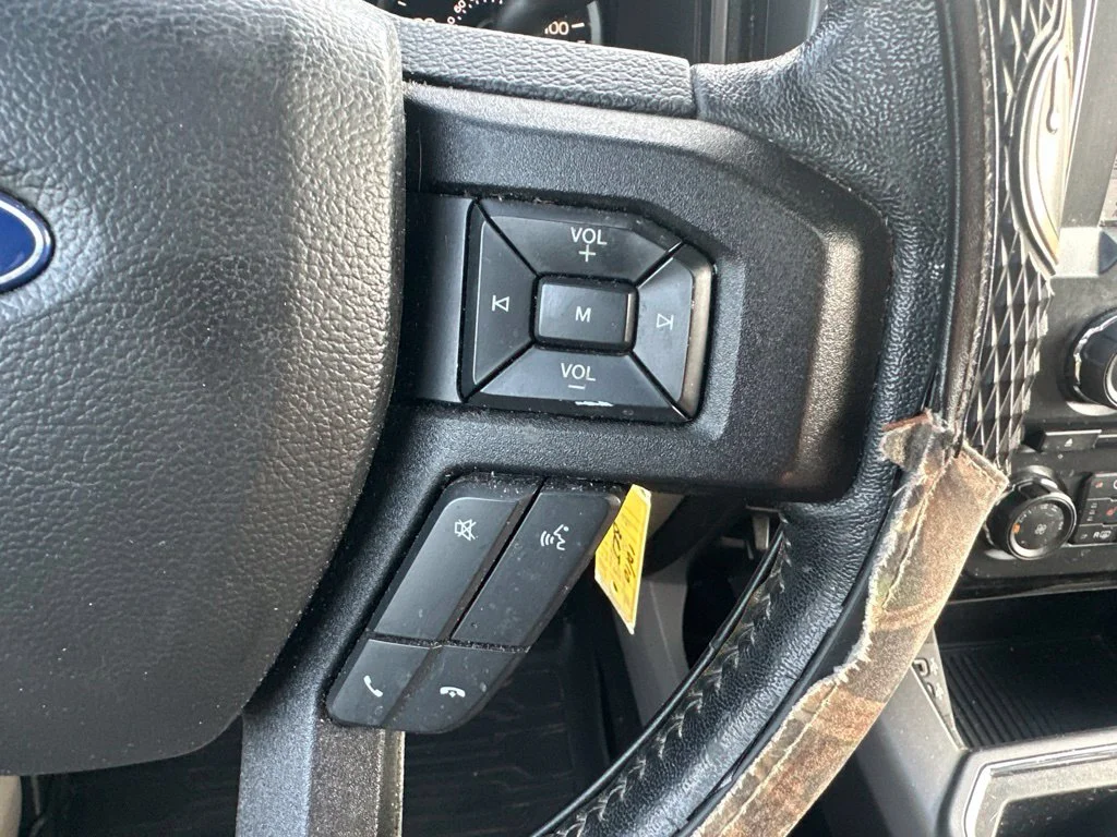 Used 2018 Blue Ford XLT image 18
