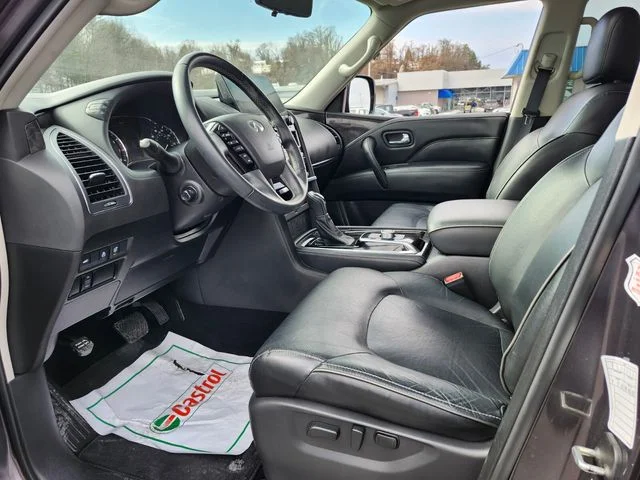 Used 2024 Gray INFINITI LUXE image 10