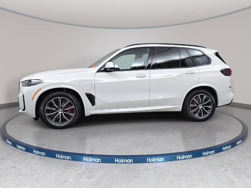 New 2026 Alpine White BMW xDrive50e image 8