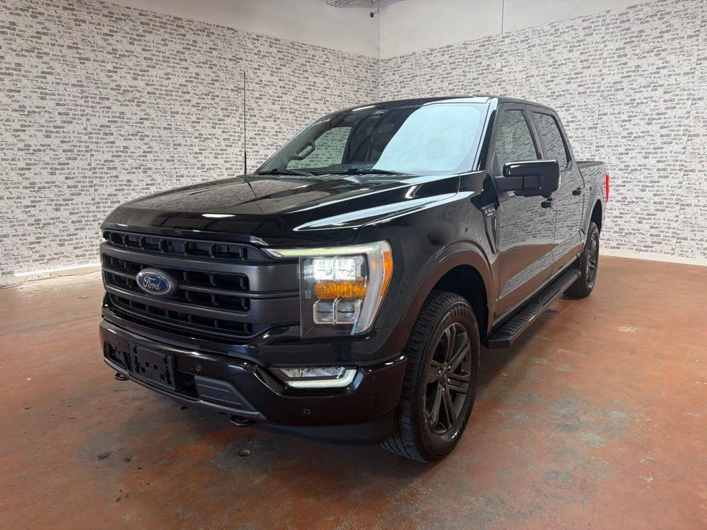 Used 2022 Agate Black Metallic Ford Lariat image 3