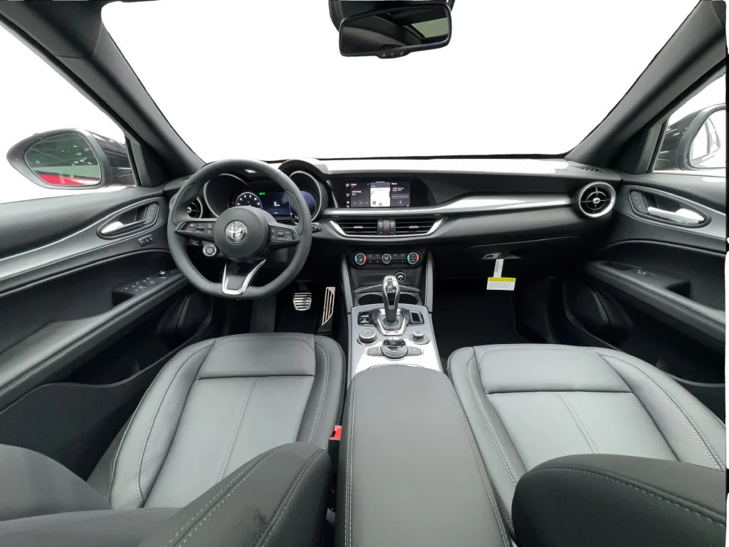 New 2026 Red Alfa Romeo Base image 43