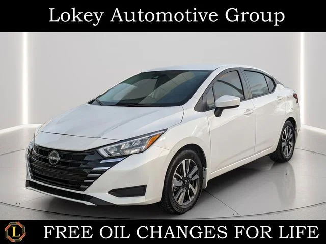 2025 Nissan Versa 1.6 SV CVT's photo