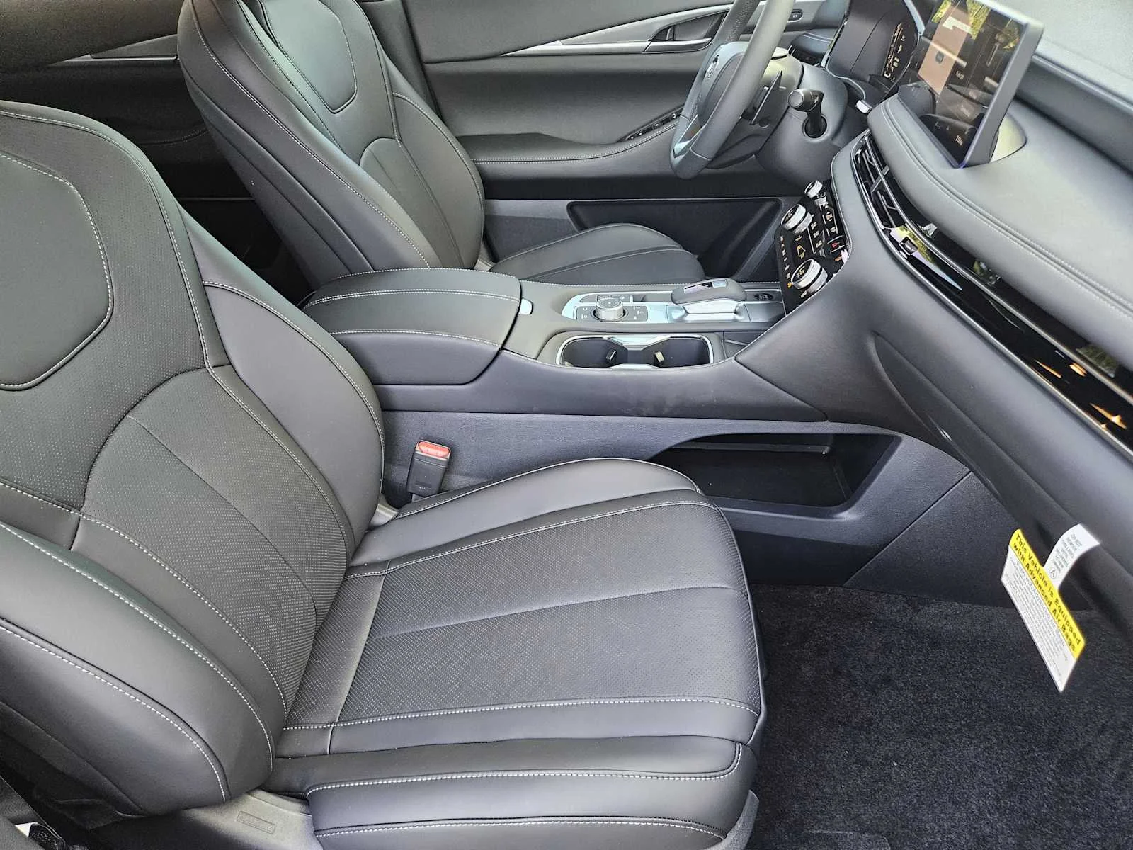 New 2027 GRAPHITE SHADOW INFINITI Sport AWD image 9