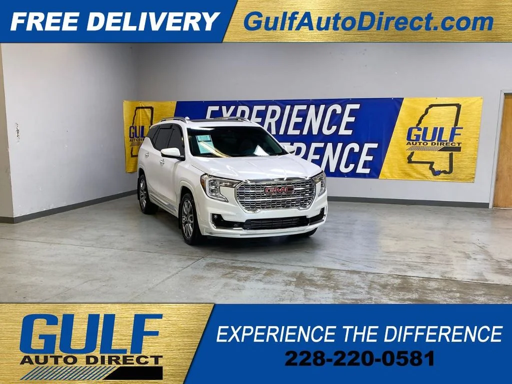 2024 GMC Terrain Denali AWD's photo