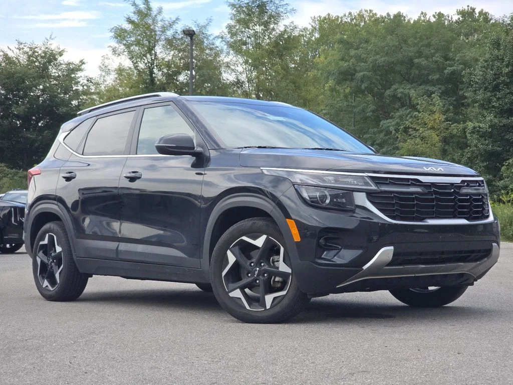 Used 2024 Black Kia EX image 1