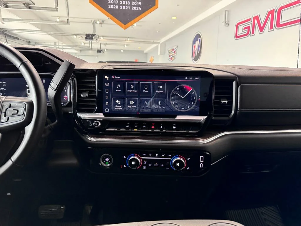 2024 GMC Sierra 1500 Elevation - Photo 17