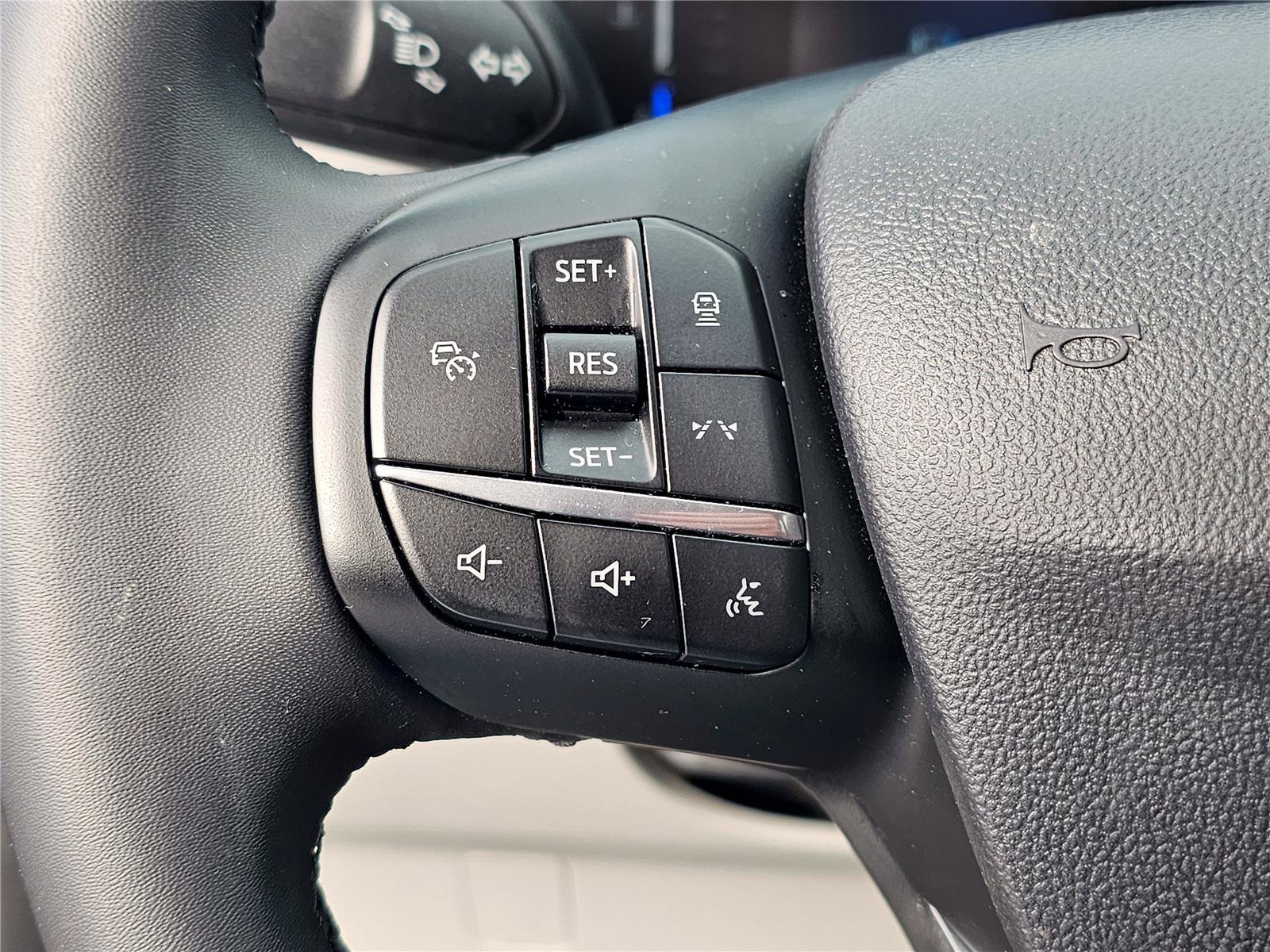 Used 2024 Agate Black Metallic Ford Active image 21