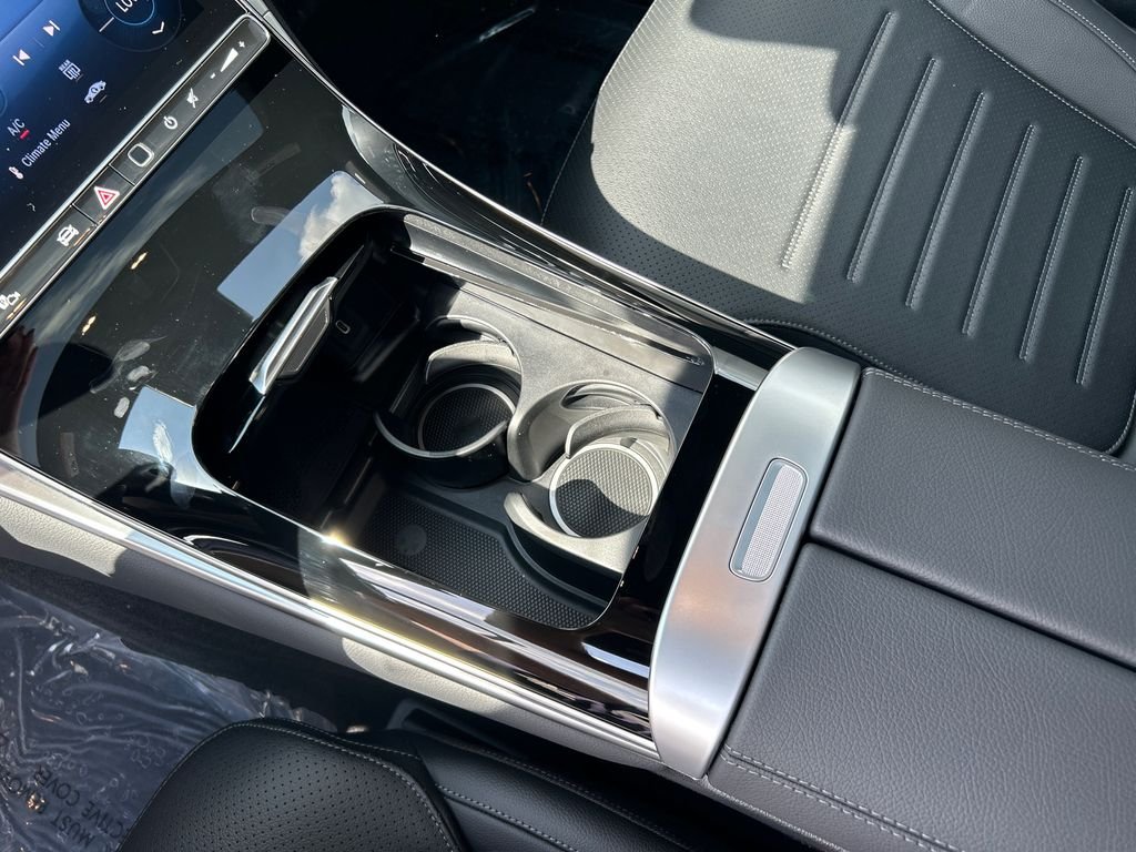 New 2026 Polar White Mercedes-Benz GLC300 image 22