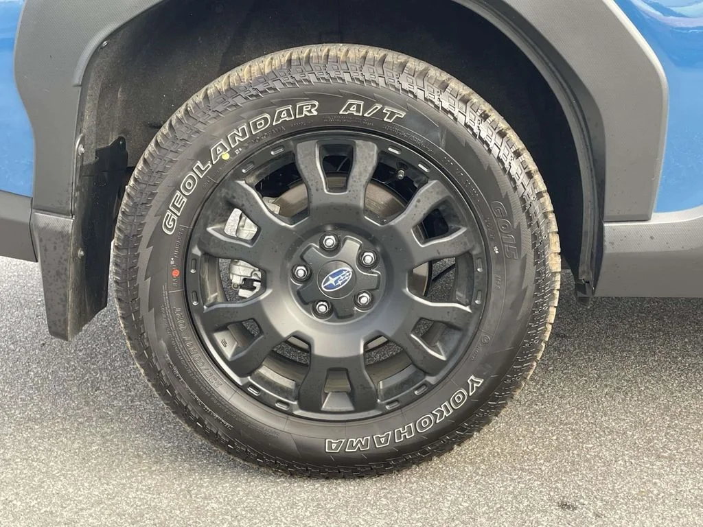 Used 2026 Geyser Blue Subaru Wilderness image 30