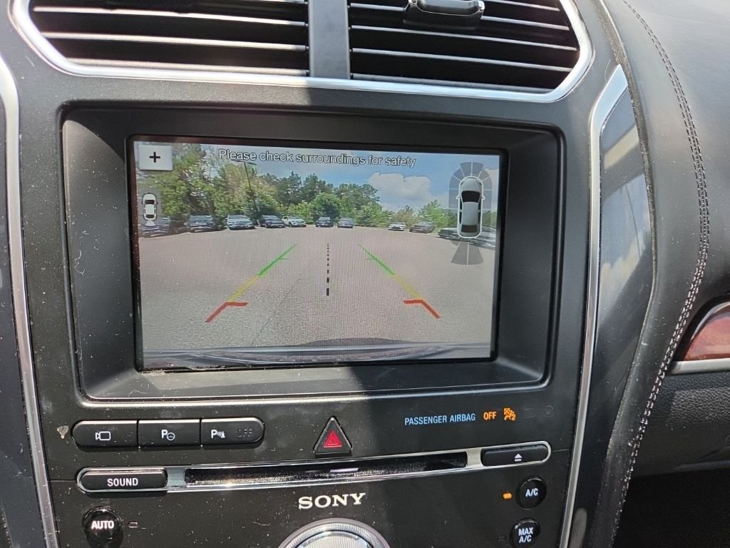 Used 2018 Shadow Black Ford Platinum image 19
