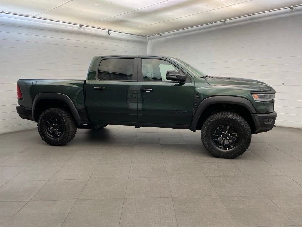 New 2026 Serrano-Green Metallic Exterior Paint RAM RHO image 2