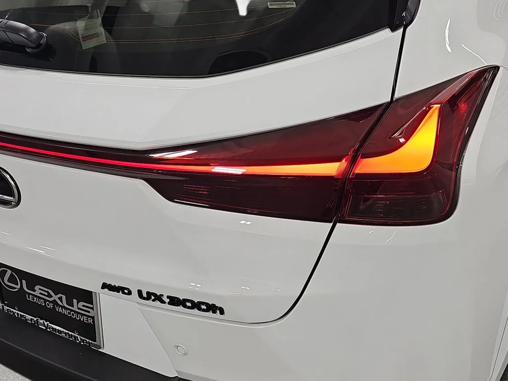 New 2026 Ultra White Lexus PREMIUM AWD image 31