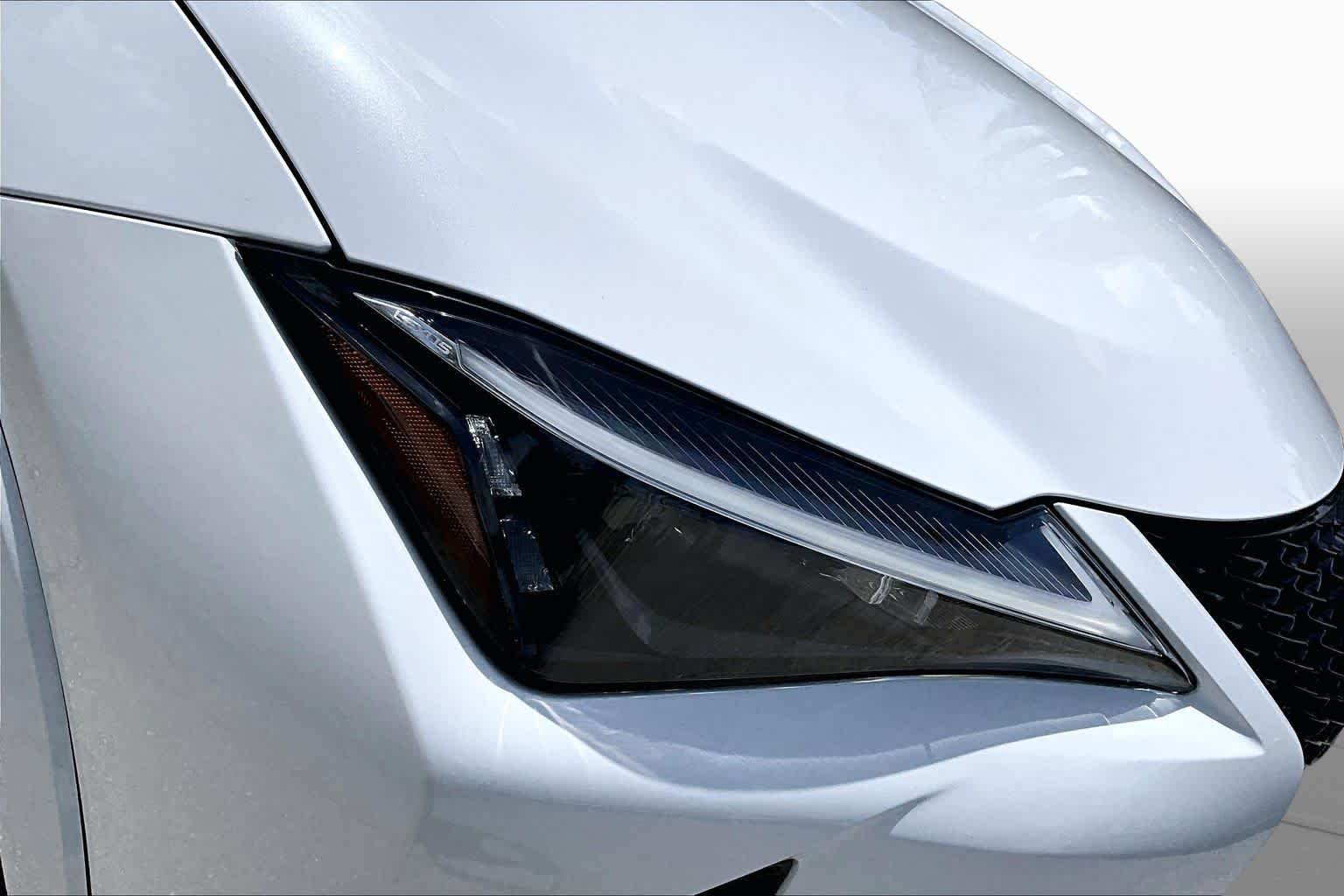 Used 2025 Ultra White with Obsidian Roof Lexus F SPORT Design image 28