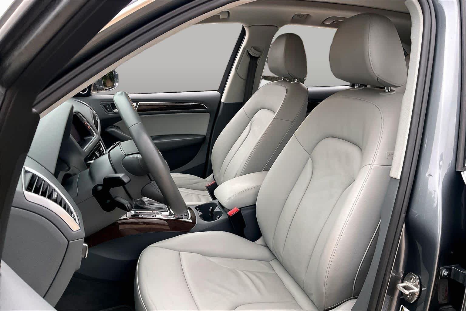 Used 2013 Monsoon Gray Metallic Audi Premium Plus image 7