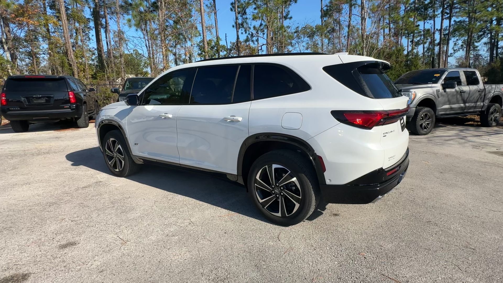 2025 Buick Enclave Sport Touring - Photo 40