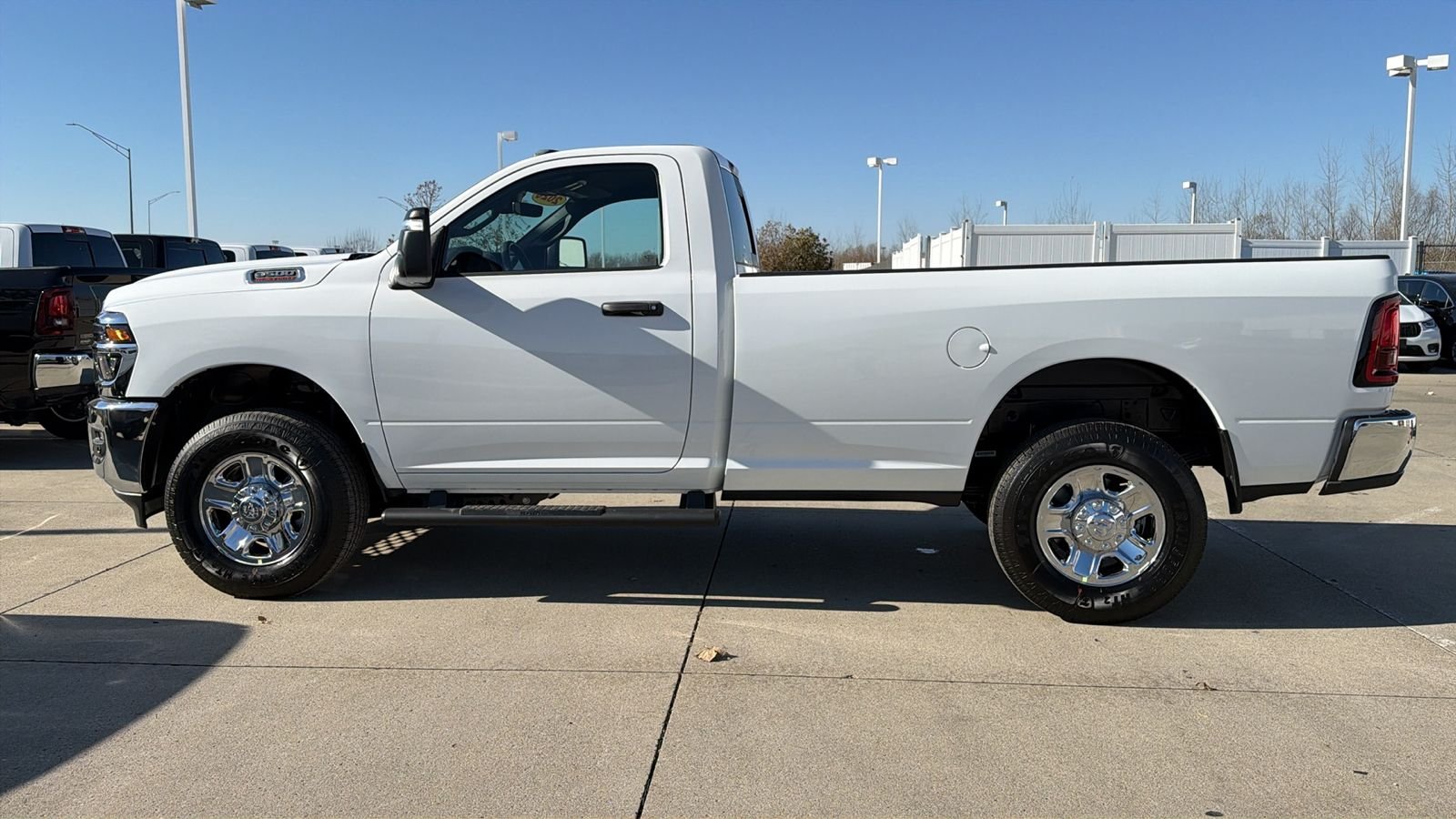 New 2026 Bright White Clear-Coat Exterior Paint RAM Tradesman image 6