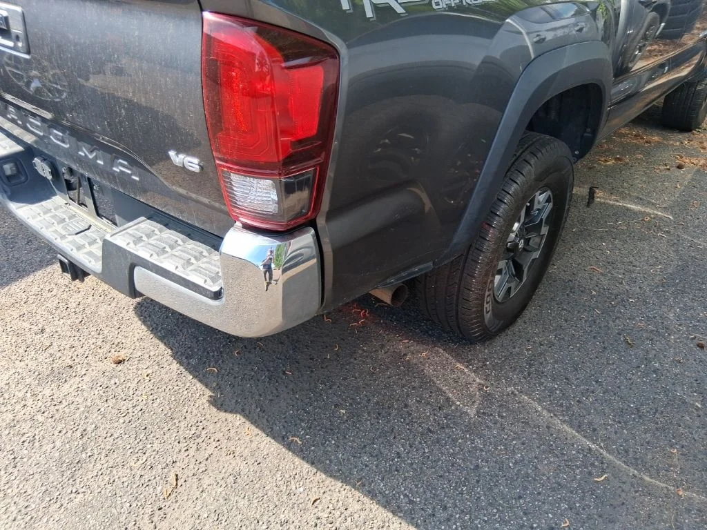 Used 2018 Gray Toyota TRD Off-Road image 7