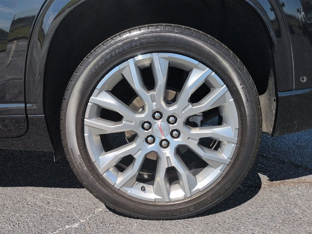 Used 2024 Ebony Twilight Metallic GMC Denali image 34