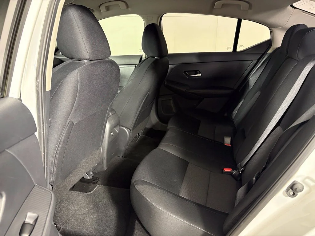 Used 2022 White Nissan SV image 31