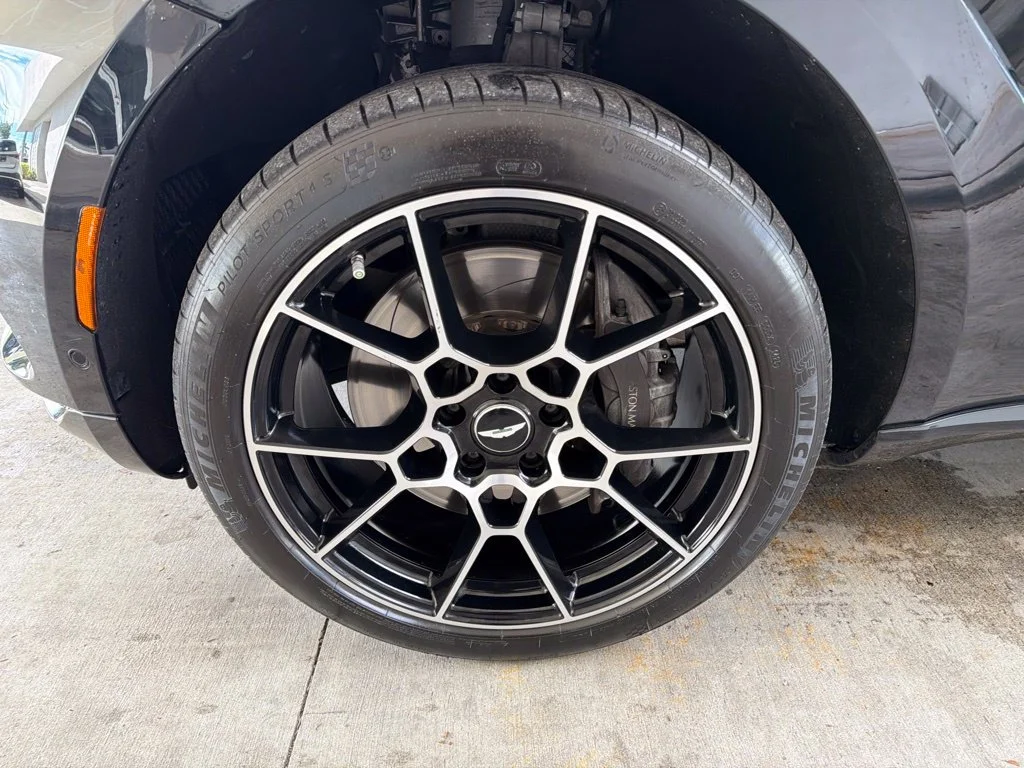Used 2021 Black Aston Martin Base image 19