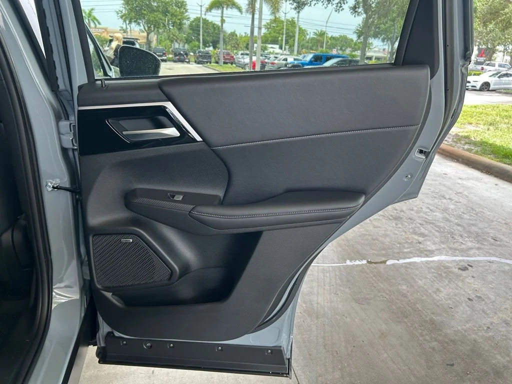 New 2026 Gray Mitsubishi Trail Edition image 31
