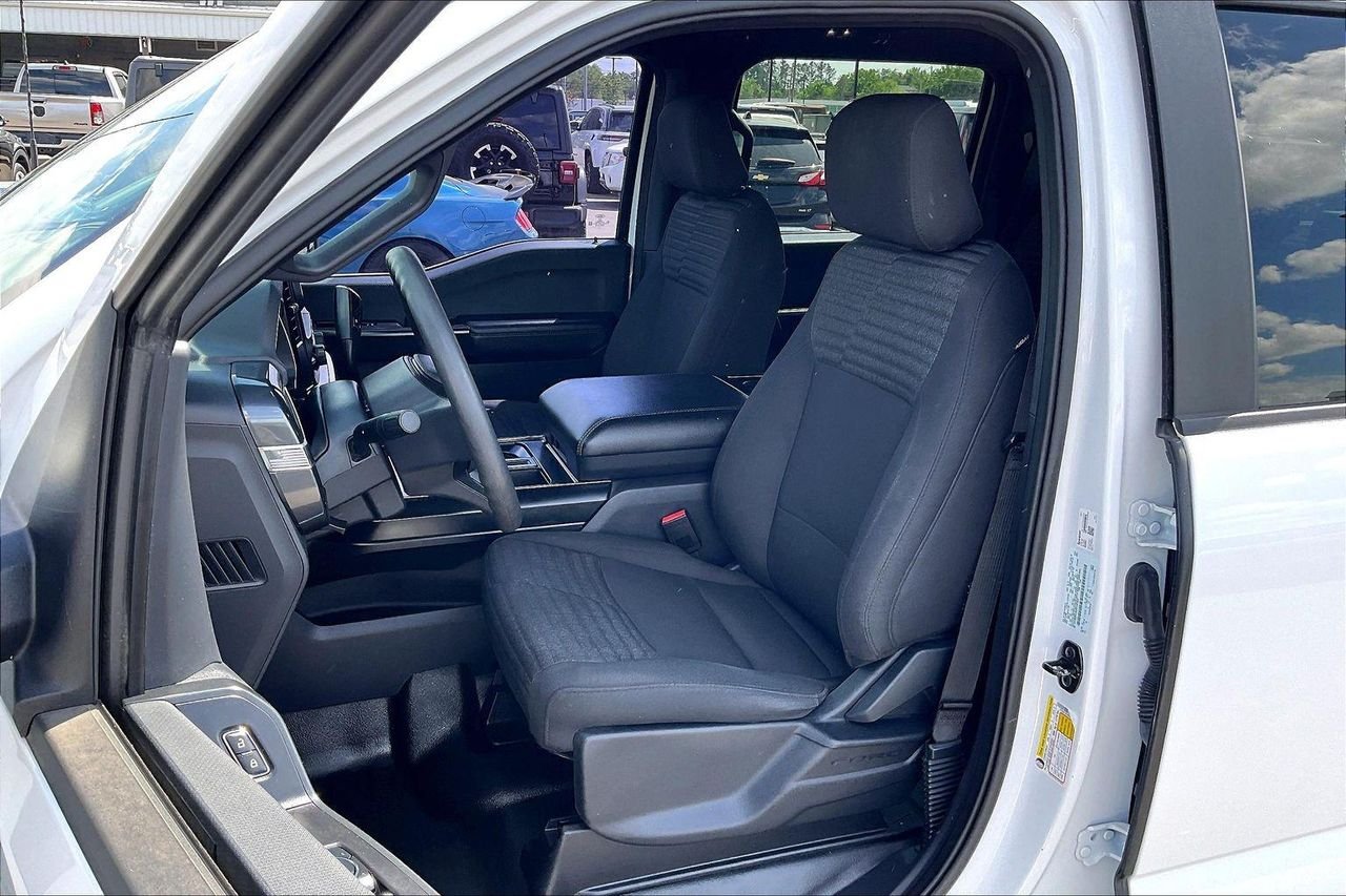 Used 2023 OXFORD WHITE Ford XL image 24