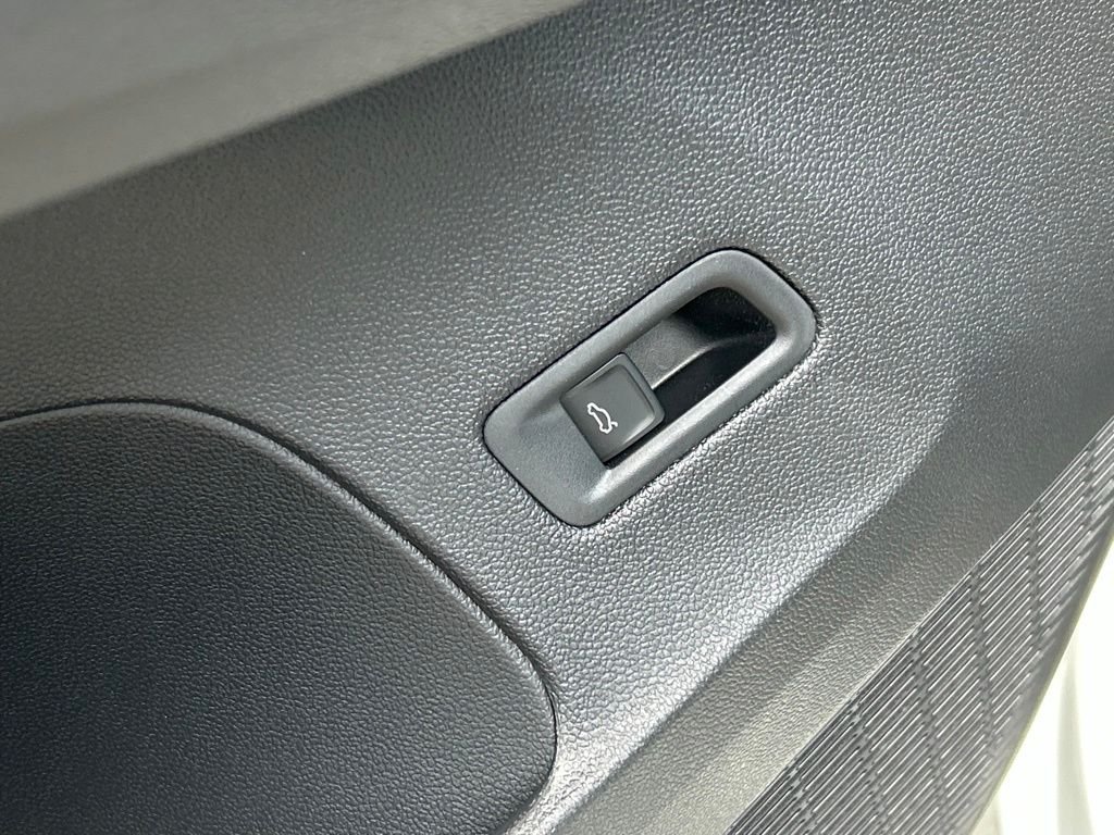 New 2026 White Volkswagen 2.0T SEL R-Line Black image 20
