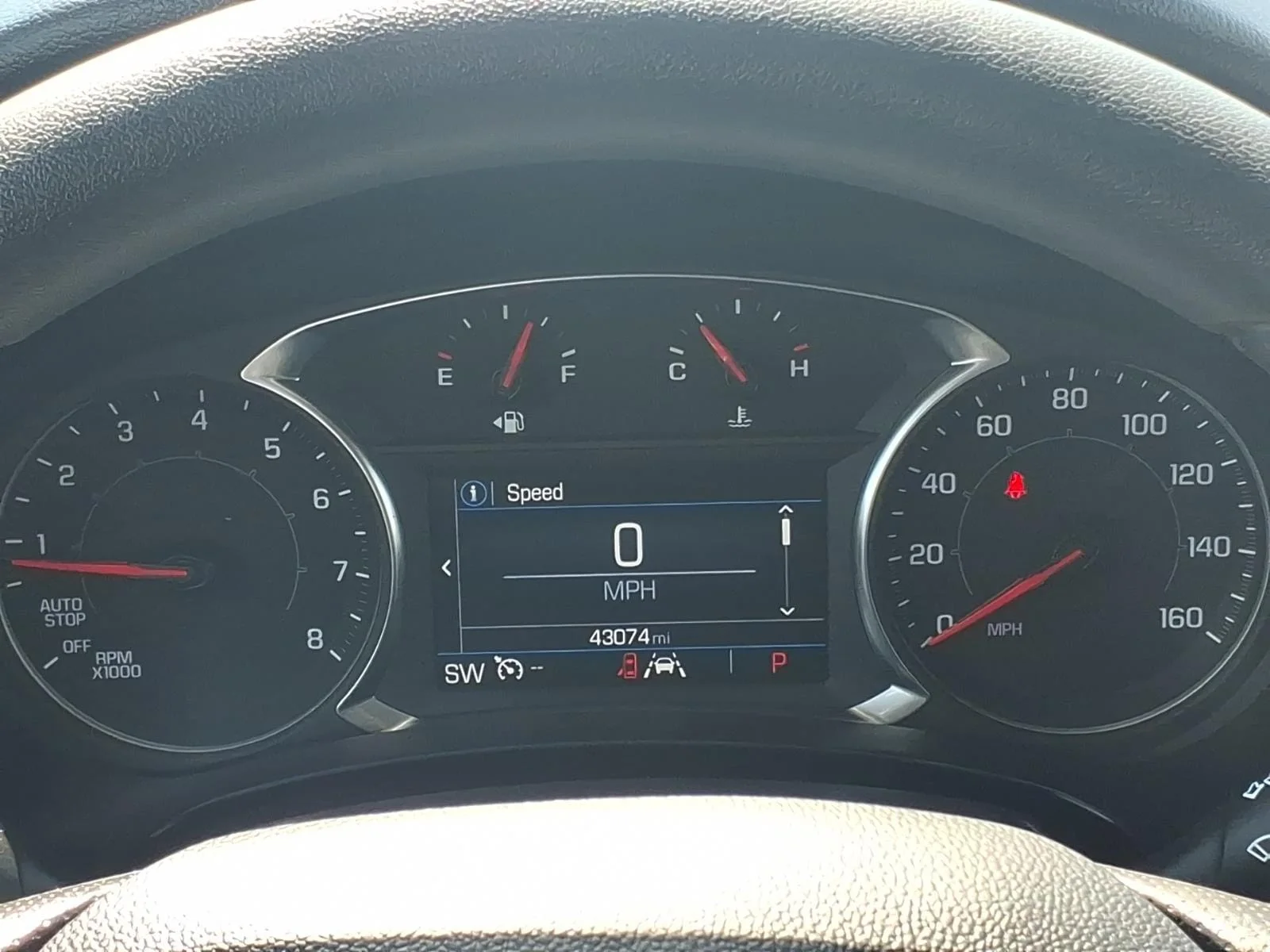 Used 2024 Sterling Metallic GMC SLE image 19