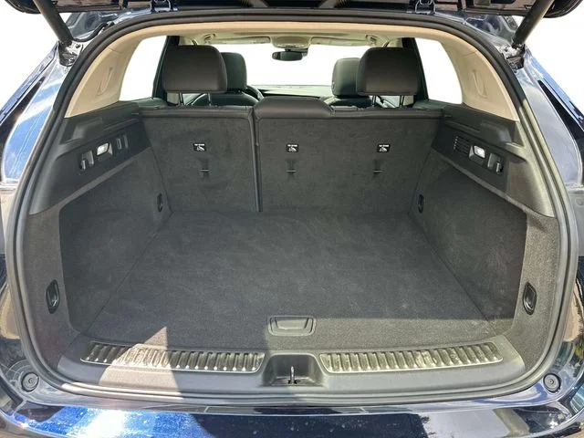 Used 2021 Blue Buick Essence image 9