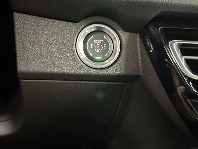 New 2027 Summit White Chevrolet LT image 14