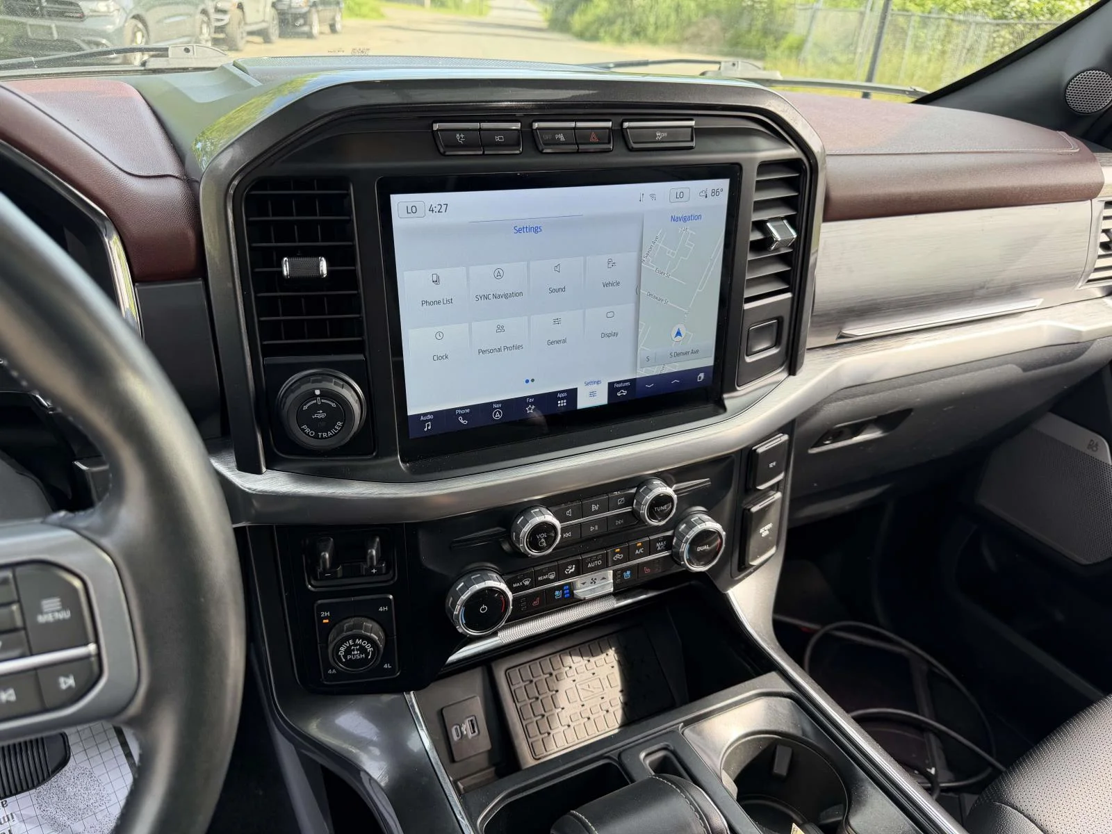 Used 2023 White Ford Lariat image 21