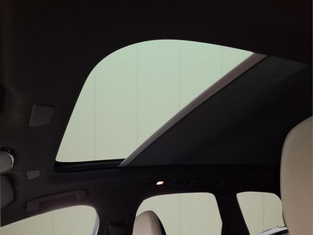 New 2026 Crystal White Volvo Plus image 17