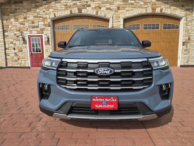 New 2027 Vapor Blue Metallic Ford Active image 8